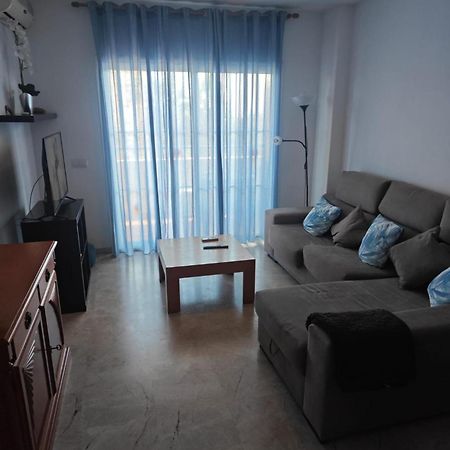 Central 2-Bed Apartment In Estepona Port Luaran gambar