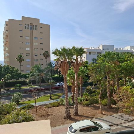 Central 2-Bed Apartment In Estepona Port Luaran gambar