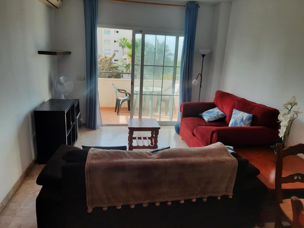 Central 2-Bed Apartment In Estepona Port Luaran gambar